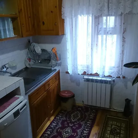 Πανσιόν Rosenovi Lyaskovo (Smolyan)