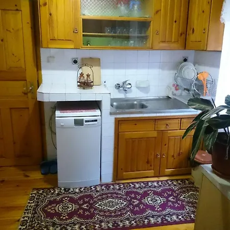 Rosenovi Πανσιόν Lyaskovo (Smolyan)