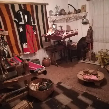 Rosenovi Pensjonat Lyaskovo (Smolyan)