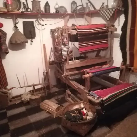 Rosenovi Πανσιόν Lyaskovo (Smolyan)